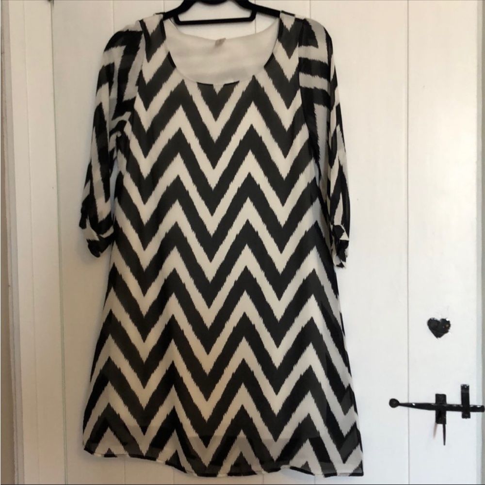 Black & white chevron dress